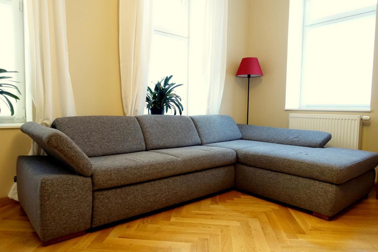 Апартаменты Studio U Parkplatz, Zentrale Ruhelage Neben Grunoase Вена Экстерьер фото